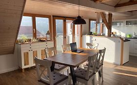 Sonniges Ferienapartment am Alten Binauer Schloss